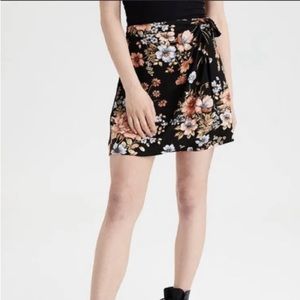 American Eagle Black Floral Flower Print Wrap Skirt